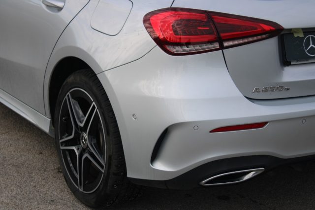 MERCEDES-BENZ A 250 usata, con Cerchi in lega