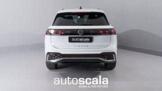 VOLKSWAGEN Tiguan usata, con Autoradio