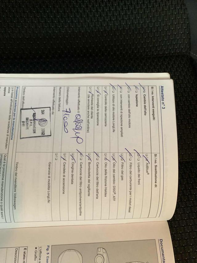 VOLKSWAGEN Touran usata, con Vivavoce