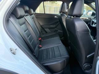 VOLKSWAGEN T-Roc usata 29