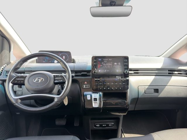 HYUNDAI Staria usata 12