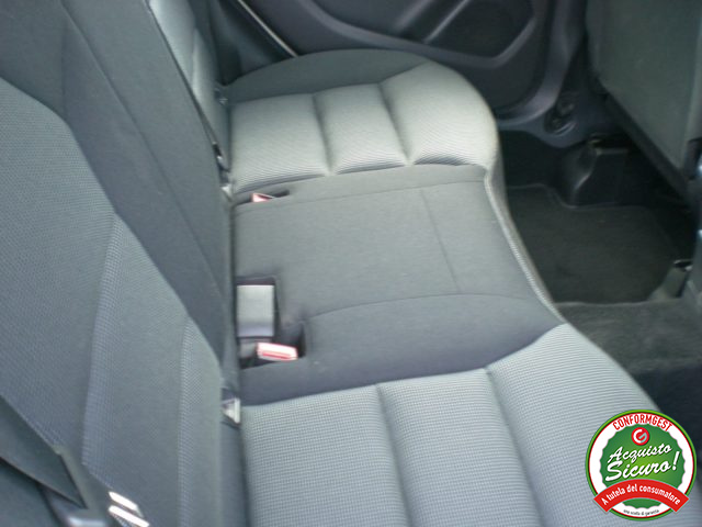 MERCEDES-BENZ B 180 usata, con Fendinebbia