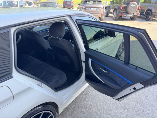 BMW 320 usata, con Park Distance Control