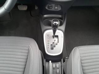 TOYOTA Yaris usata, con ESP