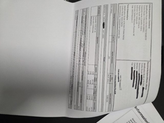 LAND ROVER Discovery usata, con Telecamera per parcheggio assistito