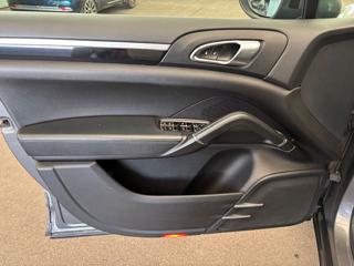 PORSCHE Cayenne usata, con Antifurto