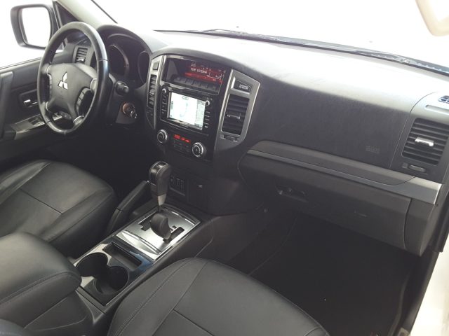 MITSUBISHI Pajero usata, con Cruise Control