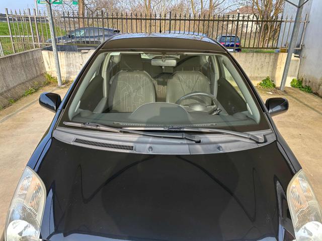 TOYOTA Yaris usata 63