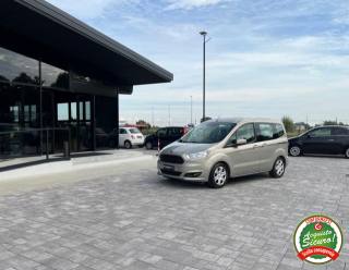 FORD Tourneo Courier usata, con Airbag