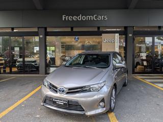TOYOTA Auris usata, con Airbag