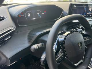 PEUGEOT 2008 usata, con Luci diurne LED