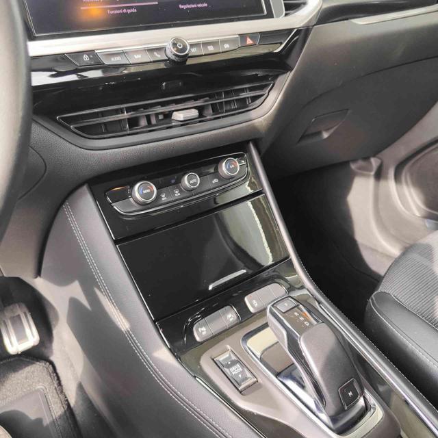 OPEL Grandland usata, con Park Distance Control