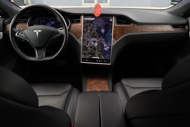 TESLA Model S usata, con Fendinebbia