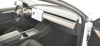 TESLA Model 3 usata, con Fari full-led