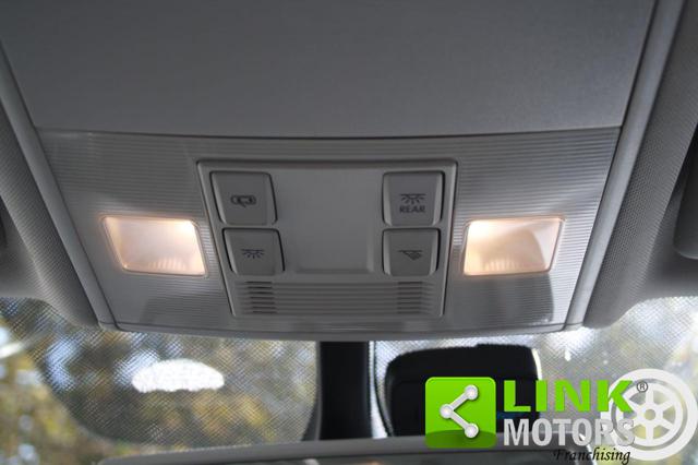 VOLKSWAGEN Golf usata, con Fari di profondità antiabbagliamento