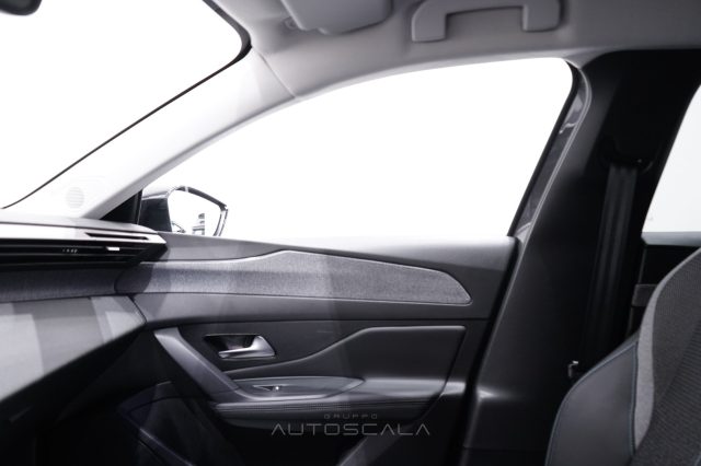 PEUGEOT 308 usata, con Luci diurne LED