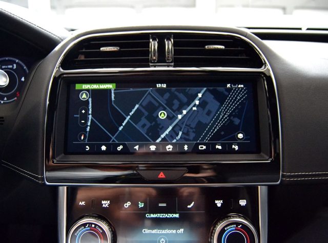 JAGUAR XE usata, con Climatizzatore