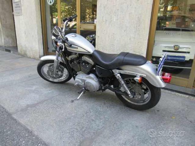 HARLEY-DAVIDSON 1200 Sportster Roadster usata 2