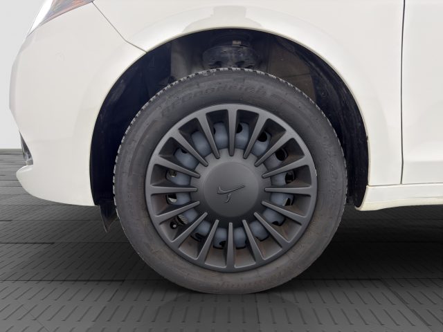 LANCIA Ypsilon usata 15