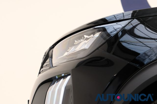 PEUGEOT 2008 usata, con Volante in pelle