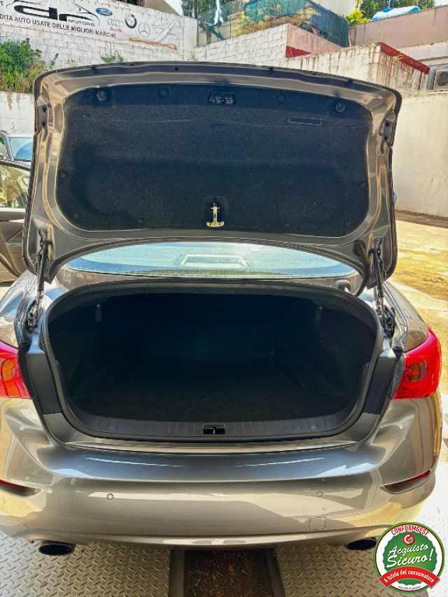INFINITI Q50 usata, con Volante in pelle