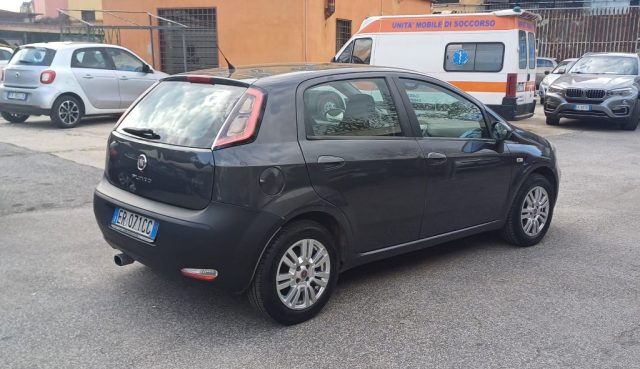 FIAT Punto usata, con Autoradio