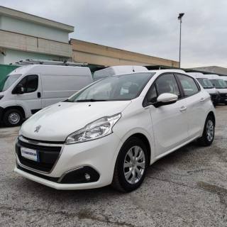 PEUGEOT 208 usata, con Fendinebbia