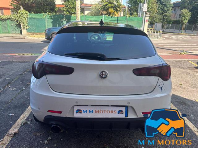 ALFA ROMEO Giulietta usata, con Autoradio