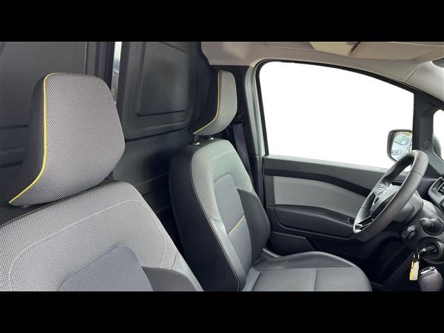 RENAULT Kangoo usata, con Fari LED