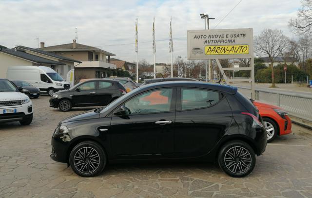 LANCIA Ypsilon usata, con Airbag