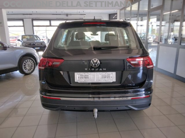 VOLKSWAGEN Tiguan usata, con Airbag laterali