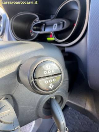 OPEL Vivaro usata, con Autoradio digitale