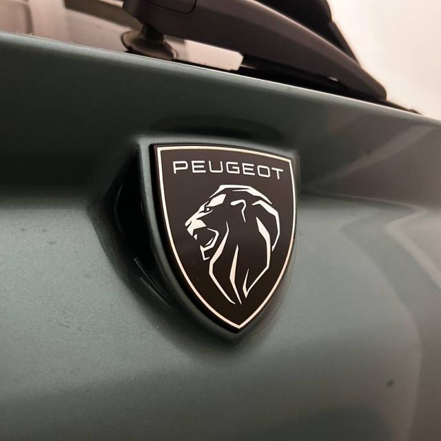 PEUGEOT 308 usata, con Isofix