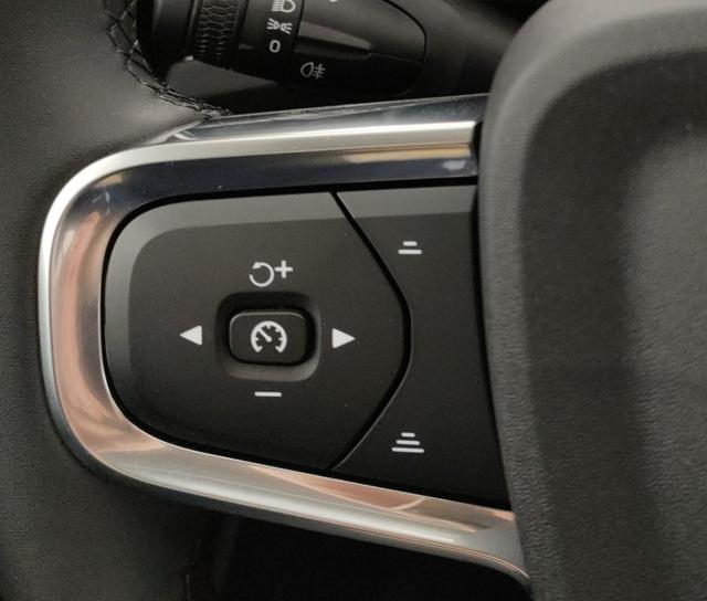 VOLVO XC40 usata, con Regolazione elettrica sedili