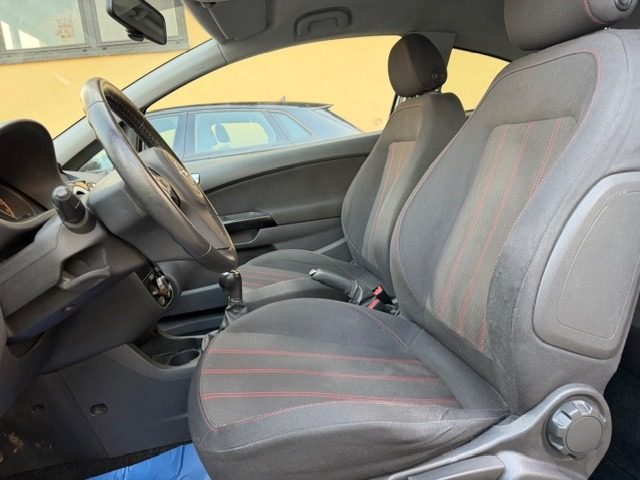 OPEL Corsa usata, con Chiusura centralizzata