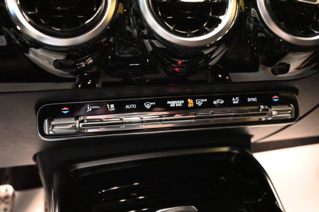 MERCEDES-BENZ A 35 AMG usata 36