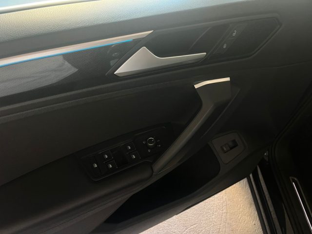 VOLKSWAGEN Tiguan usata, con Frenata d