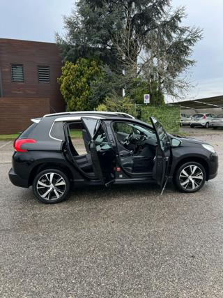 PEUGEOT 2008 usata, con Autoradio