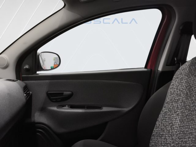 LANCIA Ypsilon usata, con Touch screen