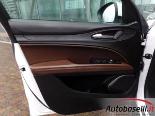 ALFA ROMEO Stelvio usata, con Luci diurne