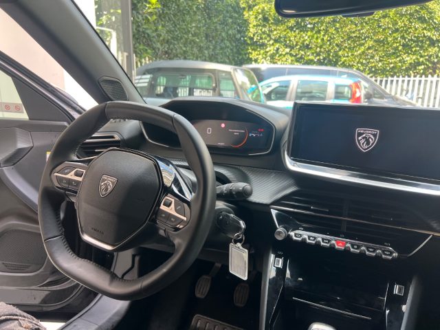PEUGEOT 2008 usata, con Park Distance Control