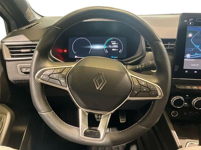 RENAULT Clio usata, con Sensori di parcheggio posteriori