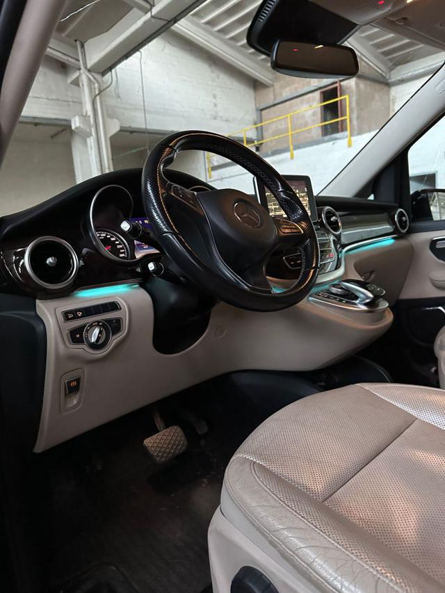 MERCEDES-BENZ V 250 usata, con Cronologia tagliandi