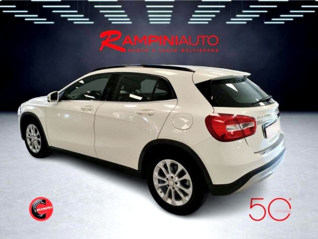 MERCEDES-BENZ GLA 200 usata 9
