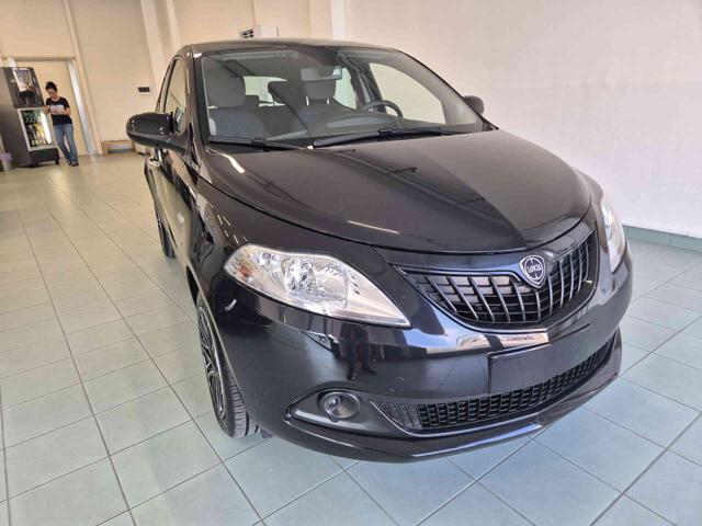 LANCIA Ypsilon usata, con Airbag