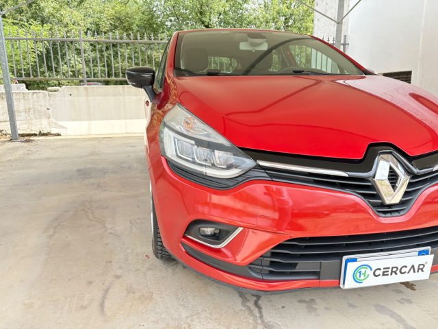 RENAULT Clio usata, con Pneumatici quattro stagioni