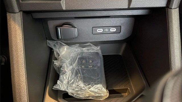DACIA Duster usata, con USB
