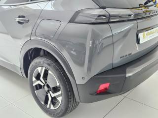 PEUGEOT 2008 usata, con Autoradio