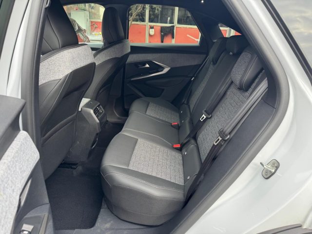 PEUGEOT 3008 usata, con USB