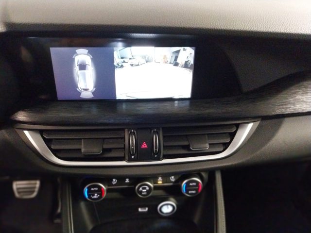 ALFA ROMEO Stelvio usata, con Chiusura centralizzata